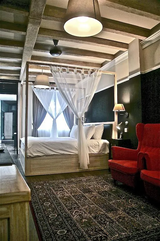 Magpie Heritage - Hideaway George Town